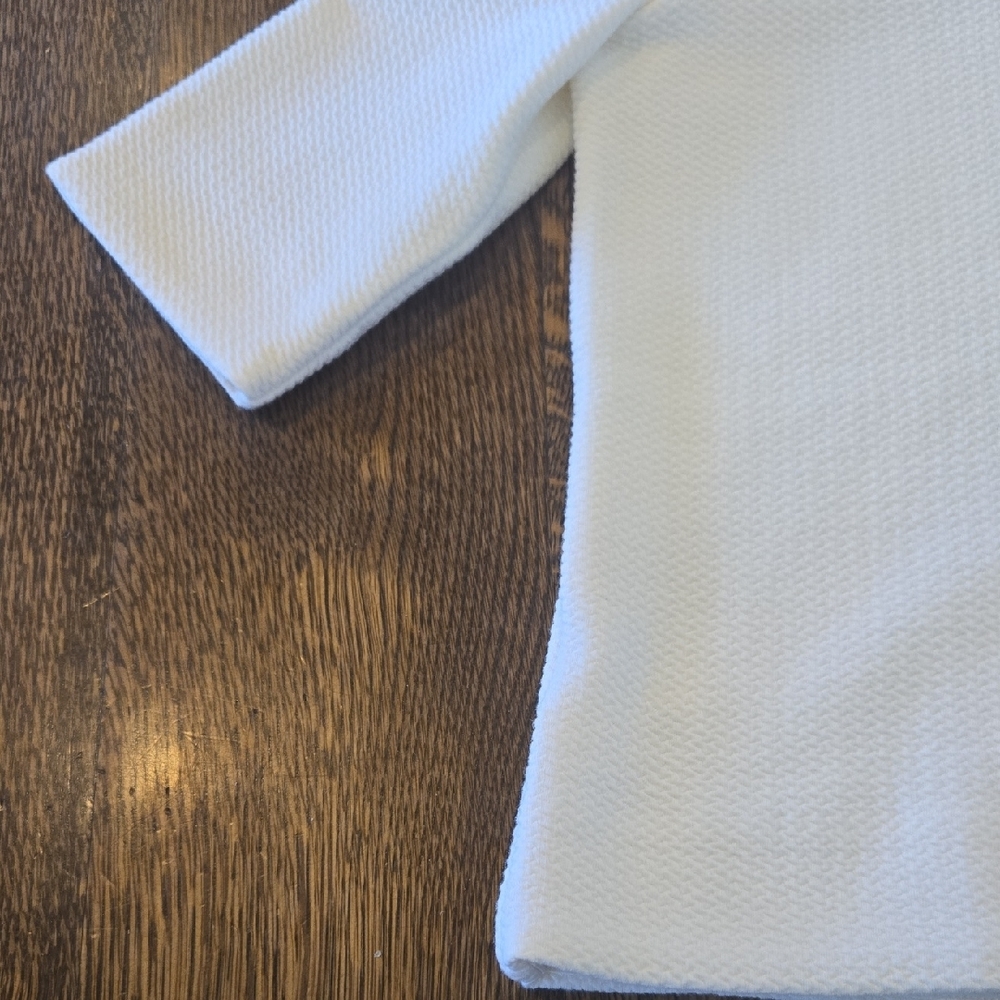 Ann Taylor V-Neck Textured Top - Picture 4 of 7